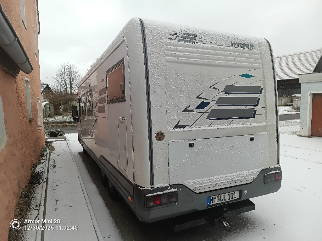 Wohnmobil-Verkauf: Hymer E700