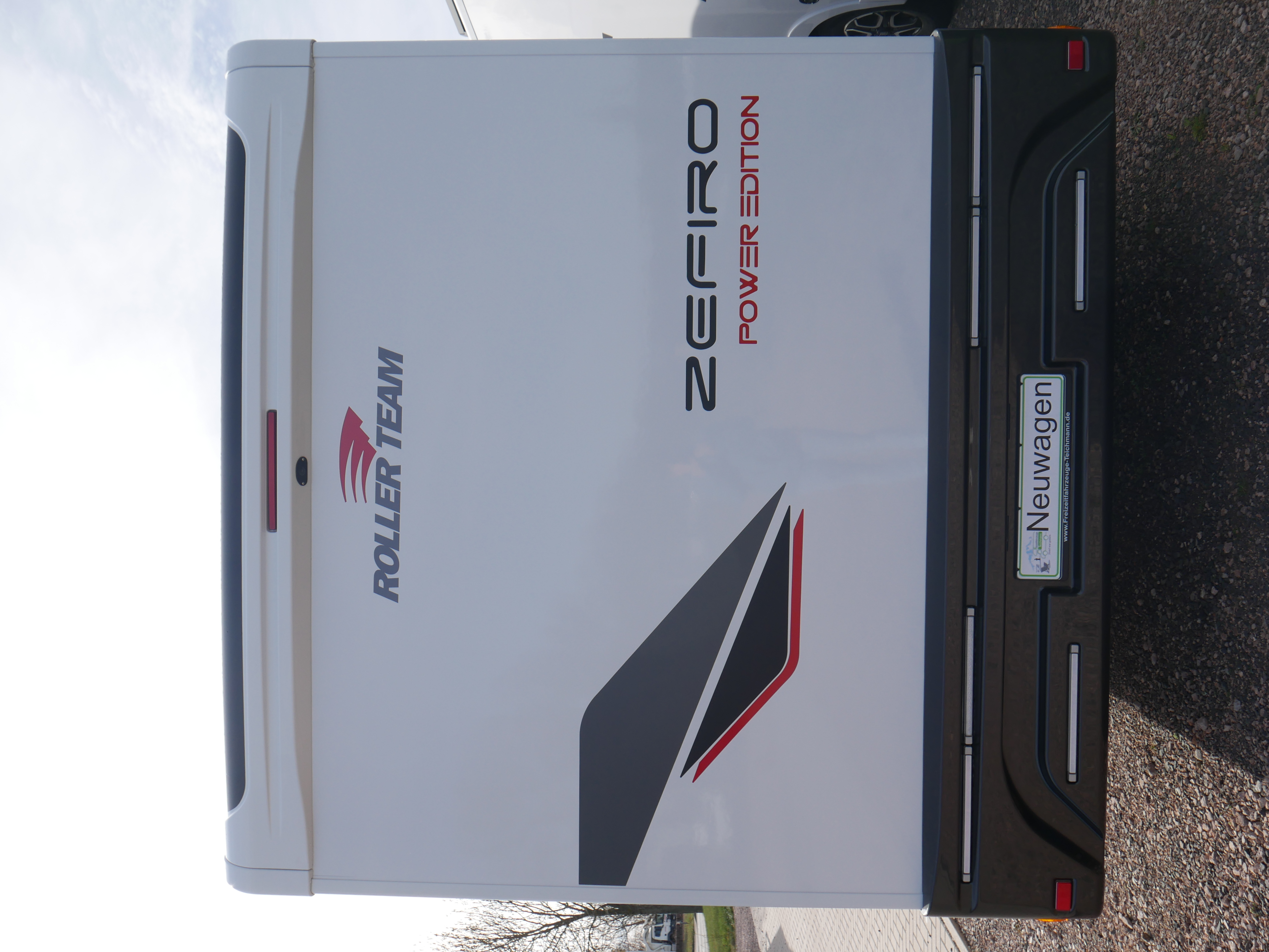 Caravandealer - Thüringen Süd - Freizeitfahrzeuge-Teichmann Wohnmobil Roller Team Zefiro 266 TL Power Edition Neufahrzeug Automatik 180 PS, 2 x Lithium Batterien, 400 Watt Solar demnächst verfügbar