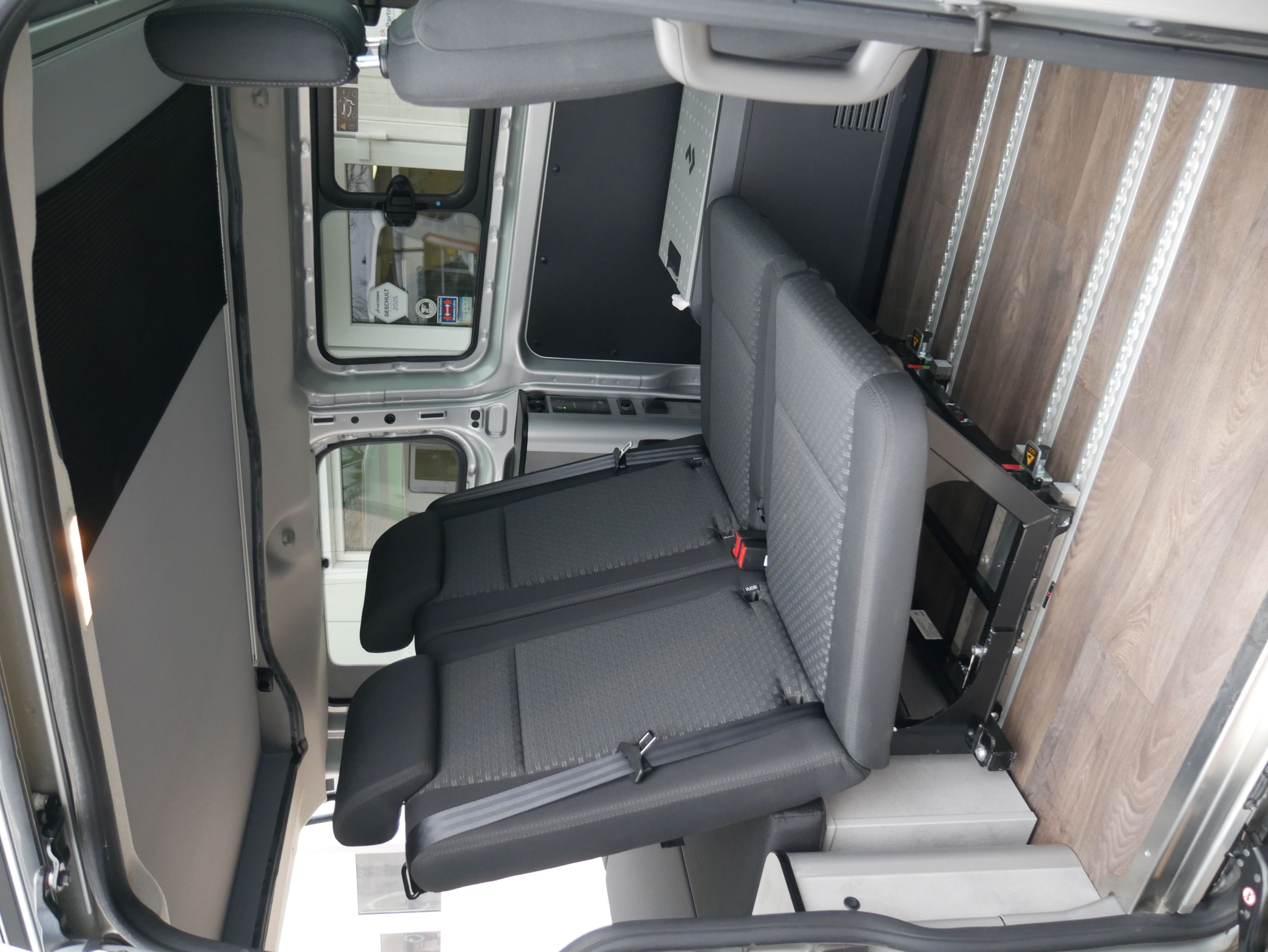 Wohnmobil-Verkauf: Dethleffs Globevan Camp Two !!TOP AUSSTATTUNG!! sofort verfügbar