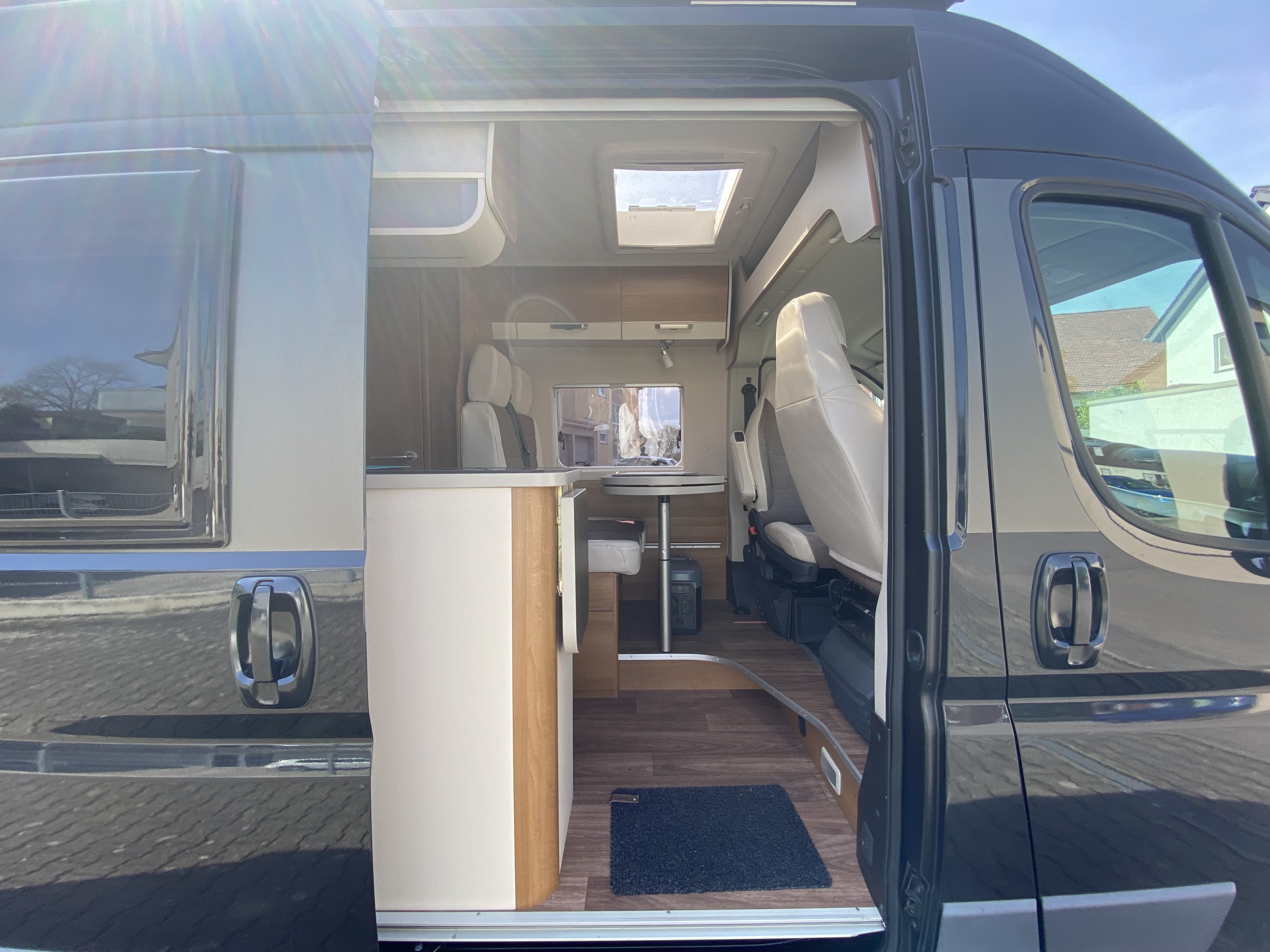 Caravandealer - Berger VanTour 600 (Ducato)