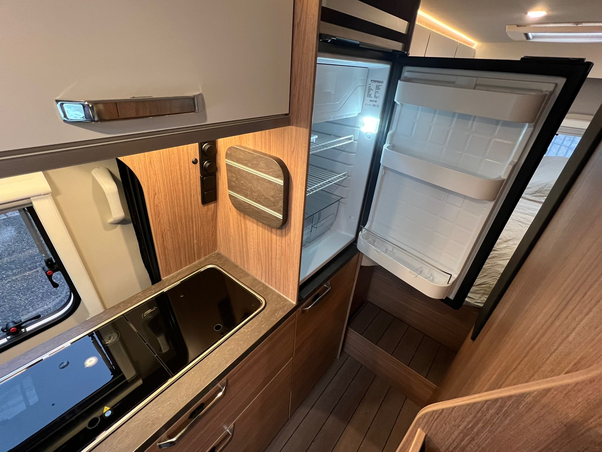 Wohnmobil-Verkauf: Weinsberg CaraBus 600 MQ Fire-Edition