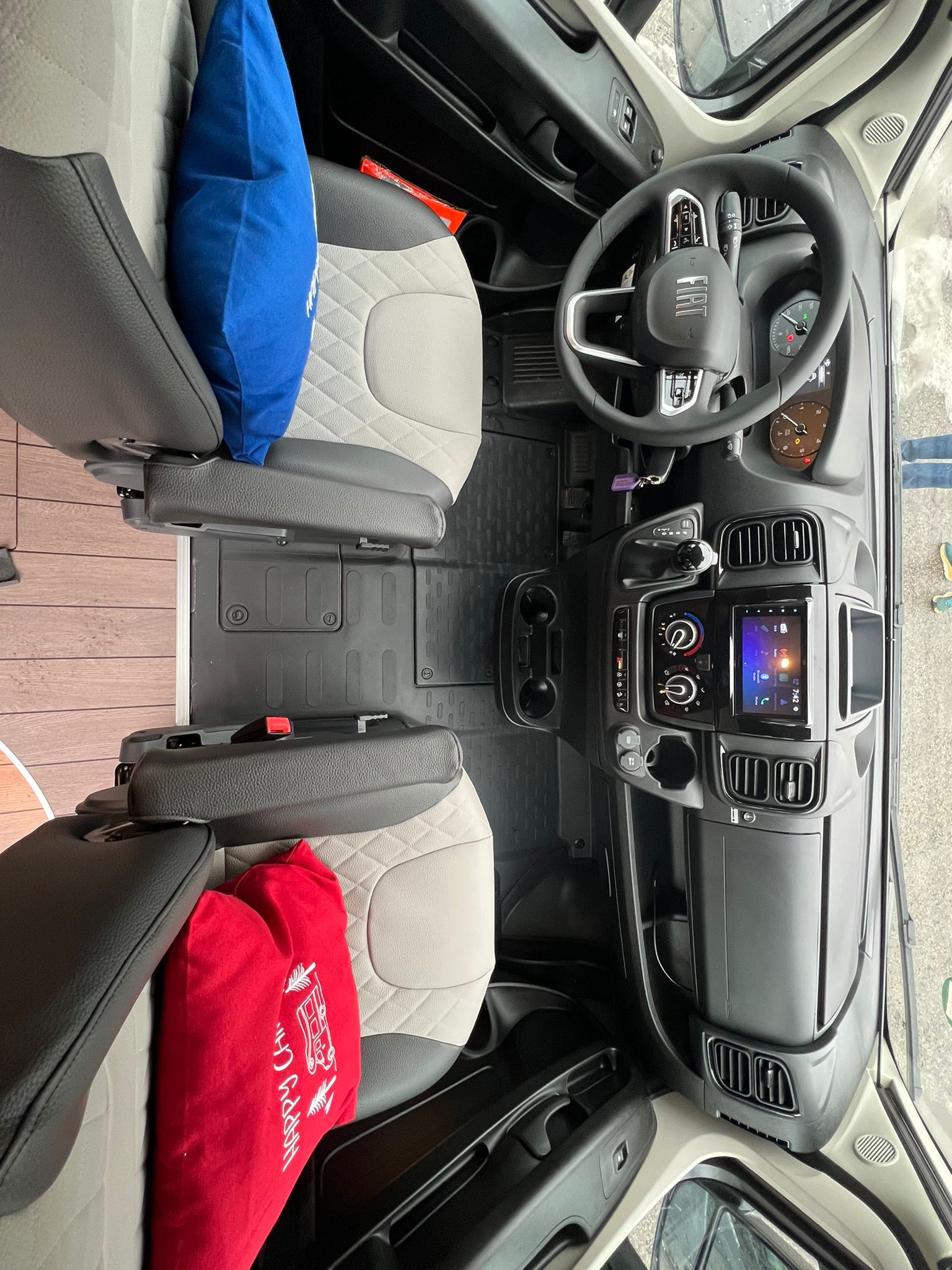 Caravandealer - Wilder Kaiser - The Camper Rent GmbH Weinsberg CaraBus 630 ME Fire-Edition