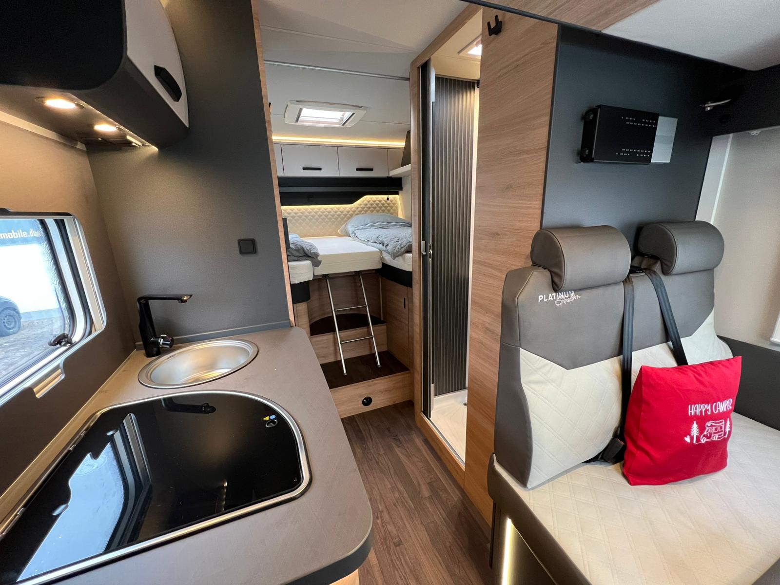 Caravandealer - Aufbauart: Teilintegriert - The Camper Rent GmbH Knaus Live Wave 650 MEG Platinum Selection
