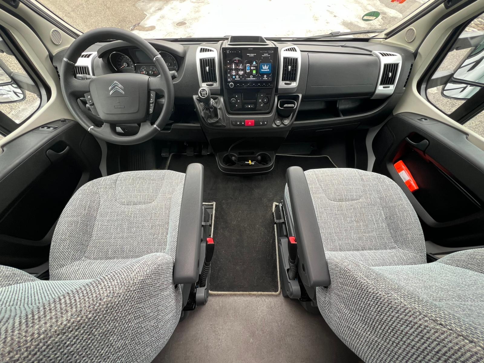 Caravandealer - Aufbauart: Teilintegriert - The Camper Rent GmbH Dethleffs Just Go T 7055 EB