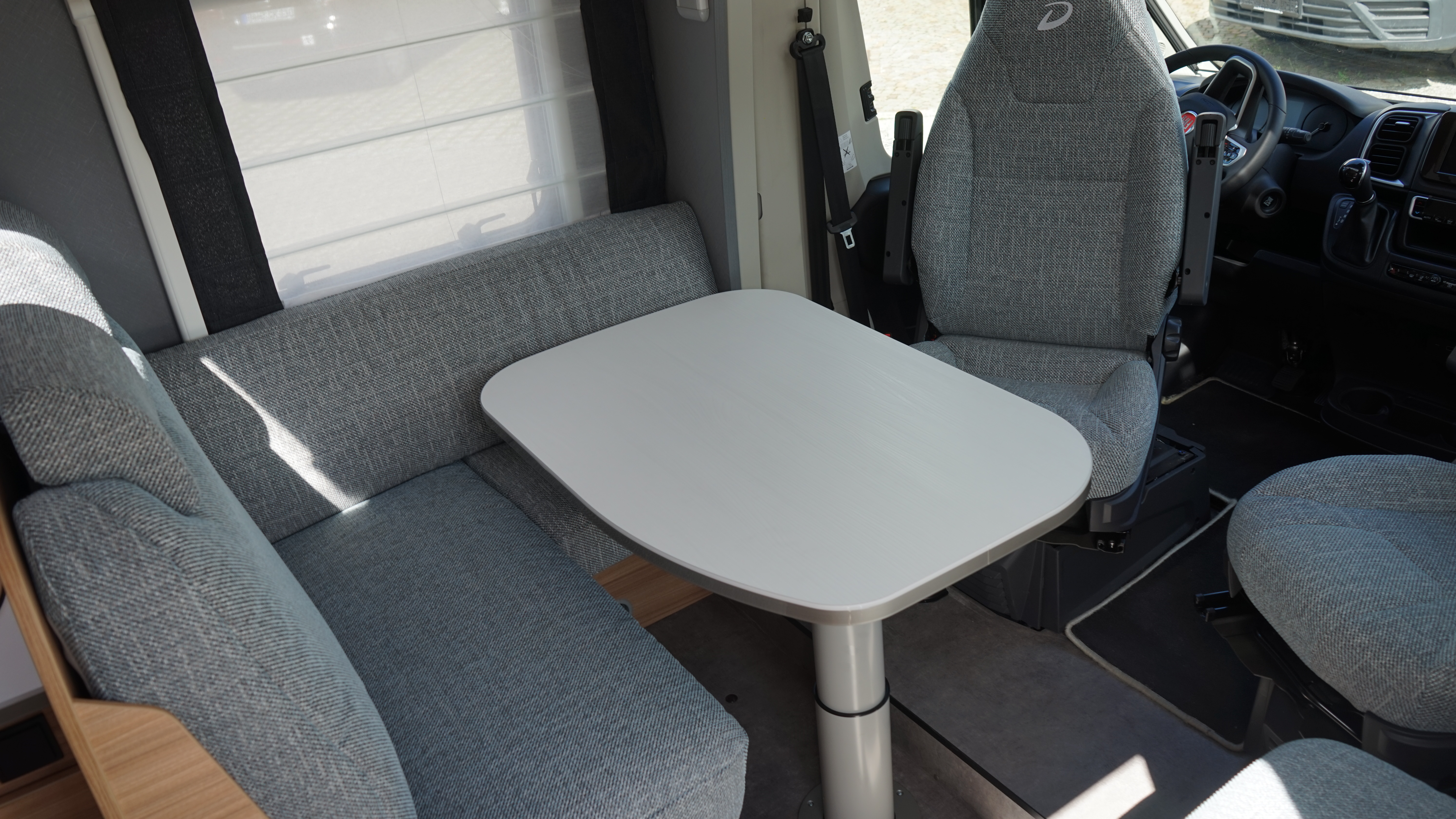 Wohnmobil-Verkauf: Dethleffs Just Camp T 7052 DBM