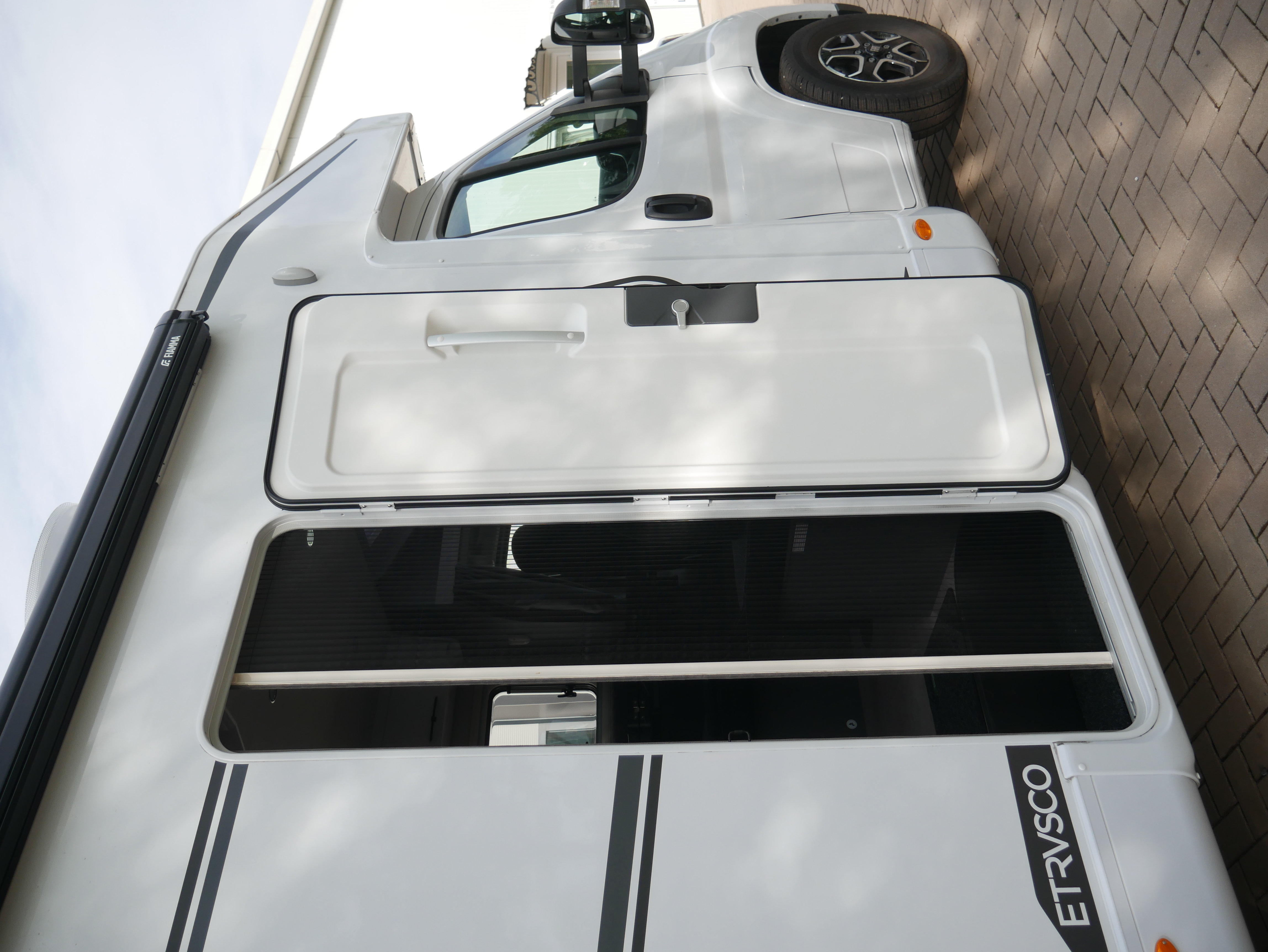 Wohnmobil-Verkauf: Etrusco T 7.4 SBC SAT-TV/Markise/Fahrradträger