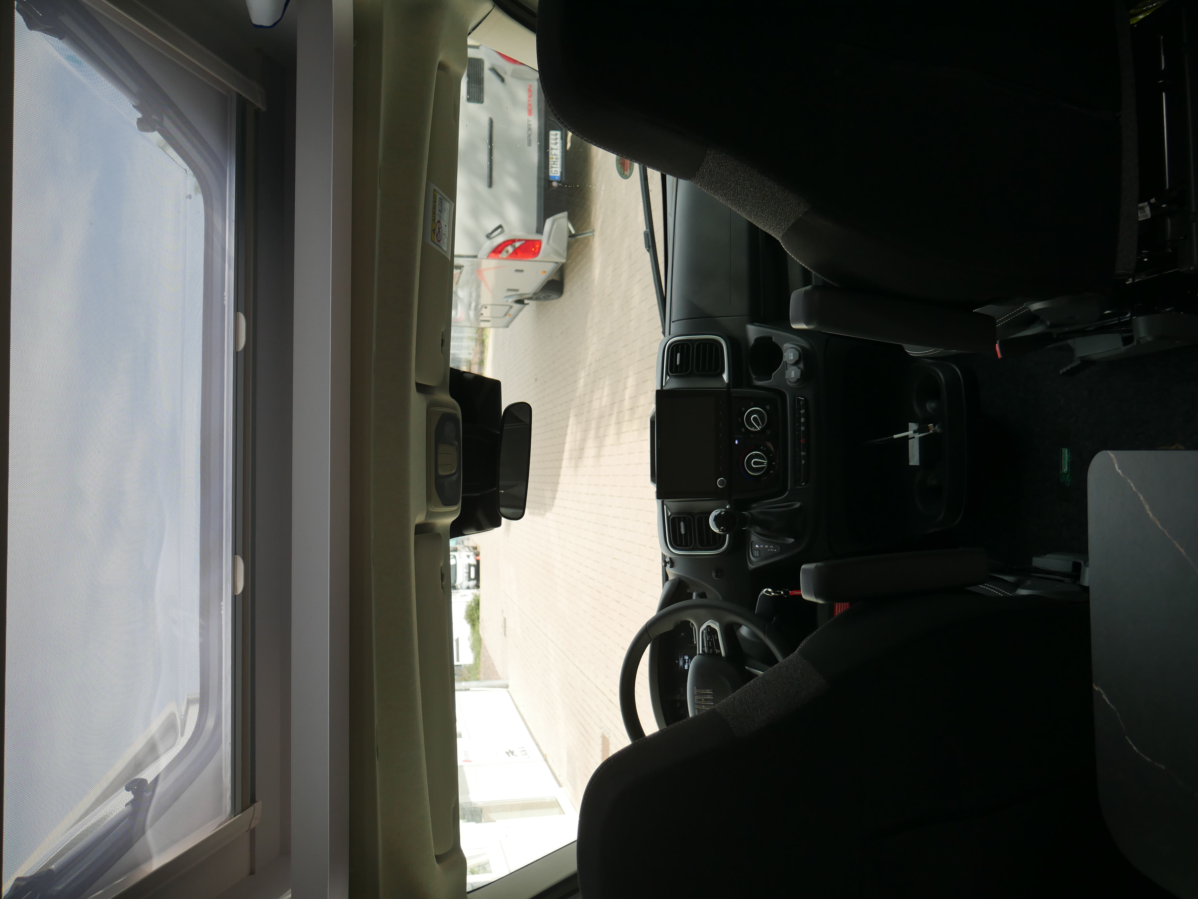 Wohnmobil-Verkauf: Etrusco T 7.4 SBC SAT-TV/Markise/Fahrradträger