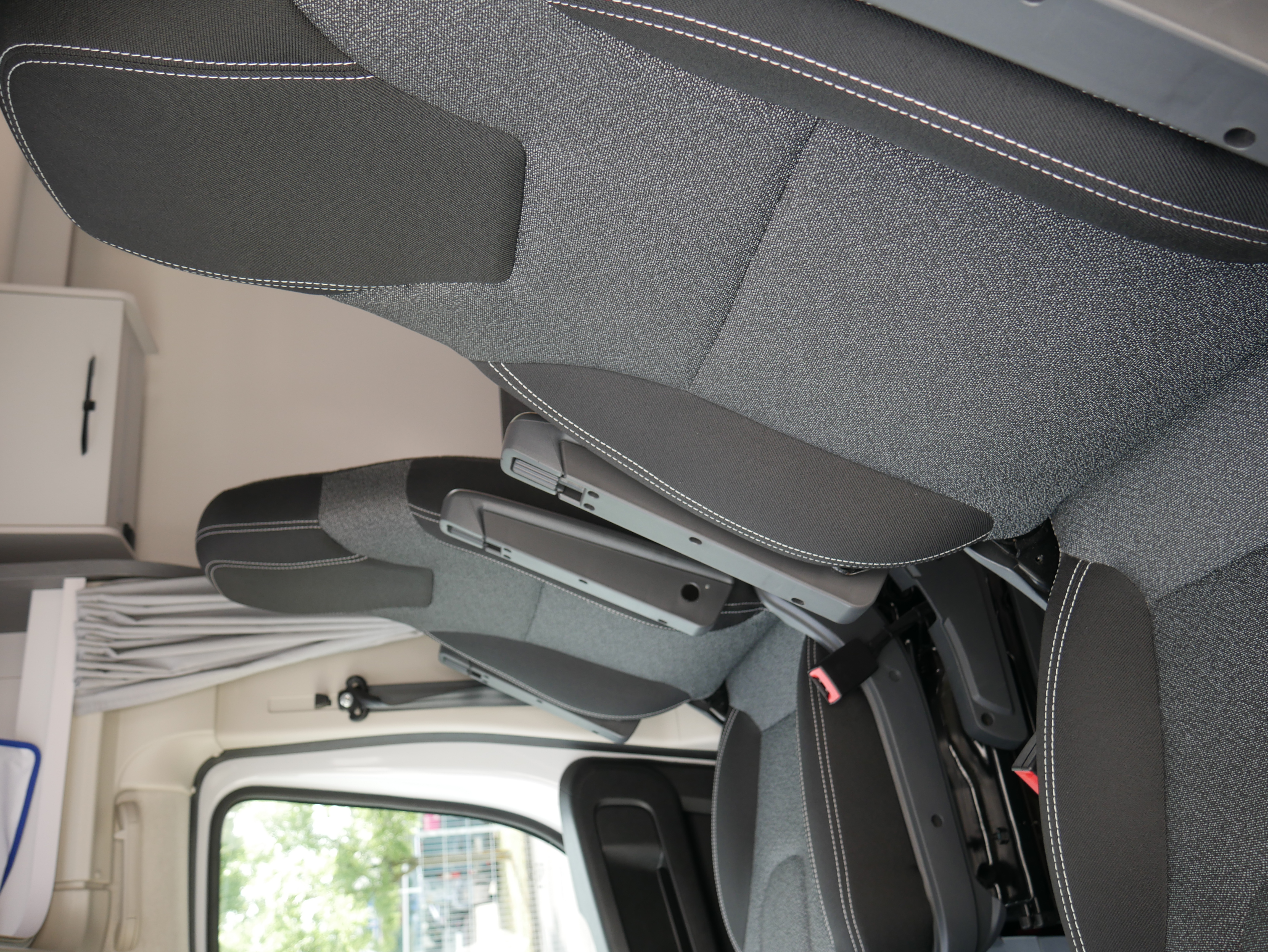 Wohnmobil-Verkauf: Etrusco T 7.4 SBC SAT-TV/Markise/Fahrradträger