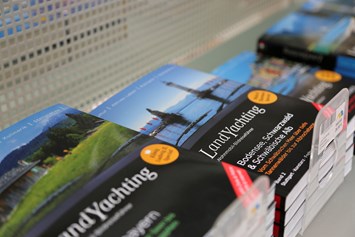 Wohnmobilhändler: Auch Reiseführer zur perfekten Planung finden Sie in unserem Shop. - maincamp GmbH